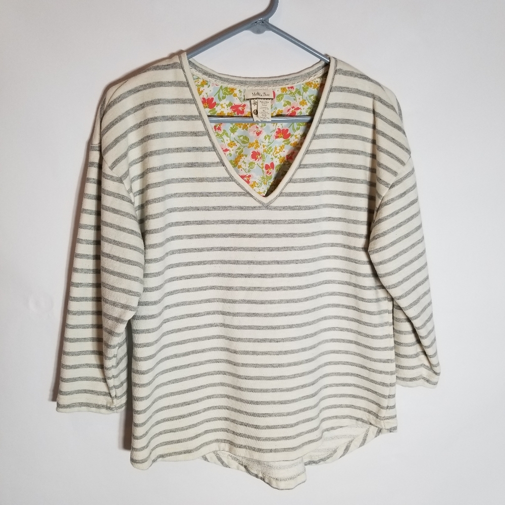 Matilda Jane Anything But Ordinary Sweatshirt Women's Small Gray White Striped